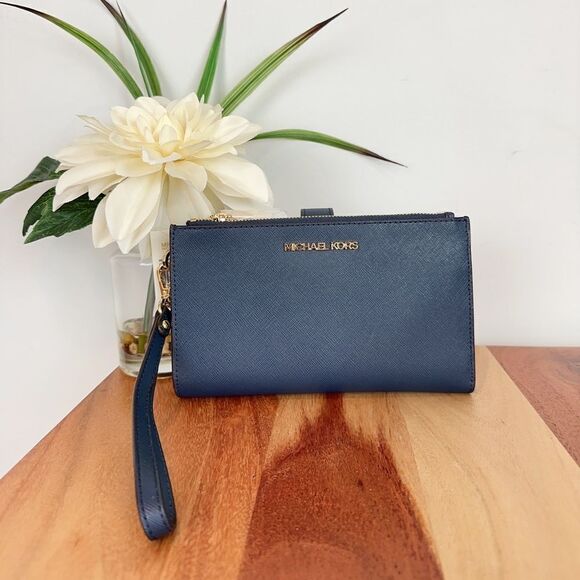 NWT Michael Kors Jet Set Travel Large Double Zip Phone Wallet Wristlet - Picture 2 of 6